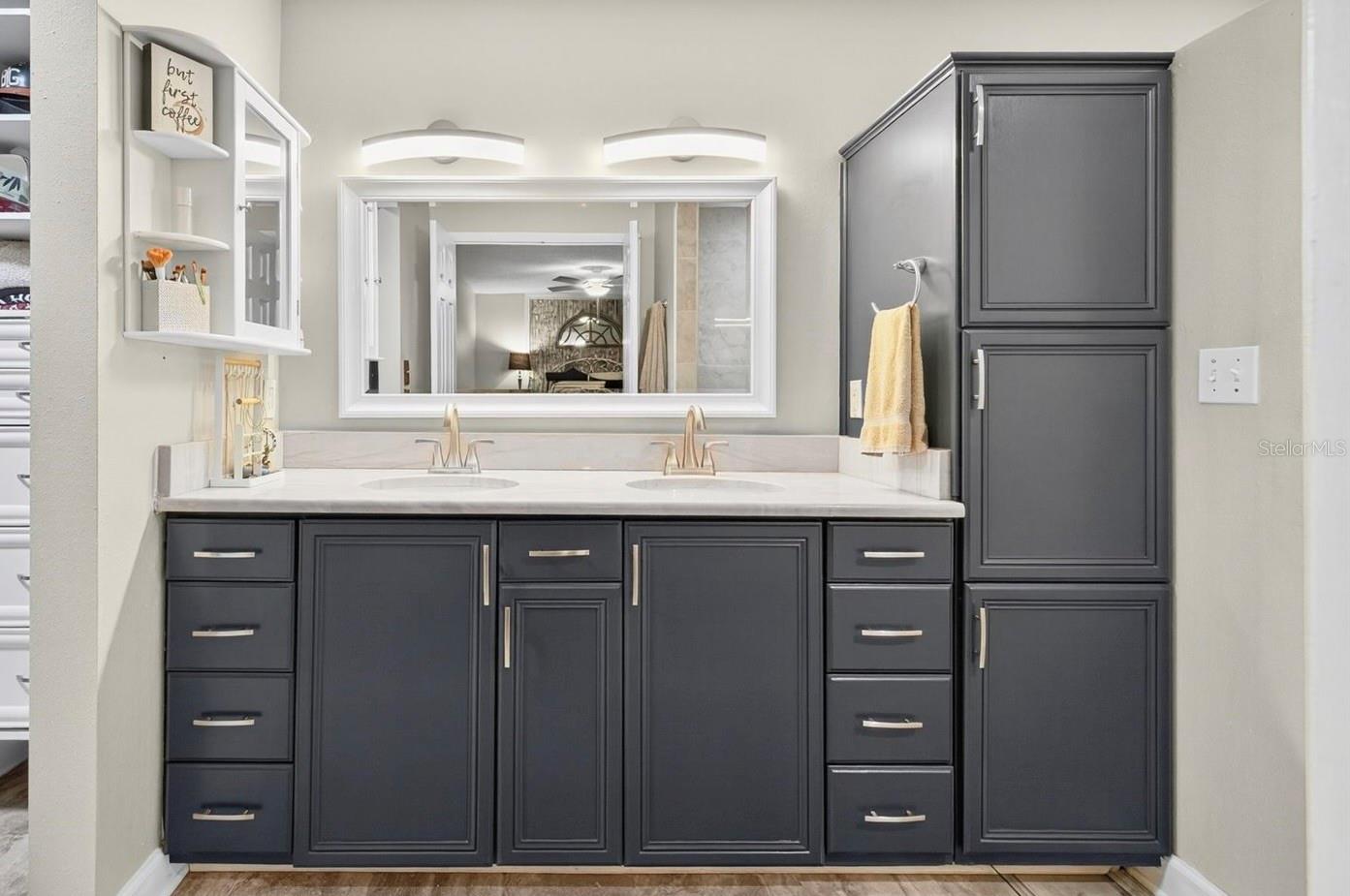 WESTLAKE VILLAGE - Residential