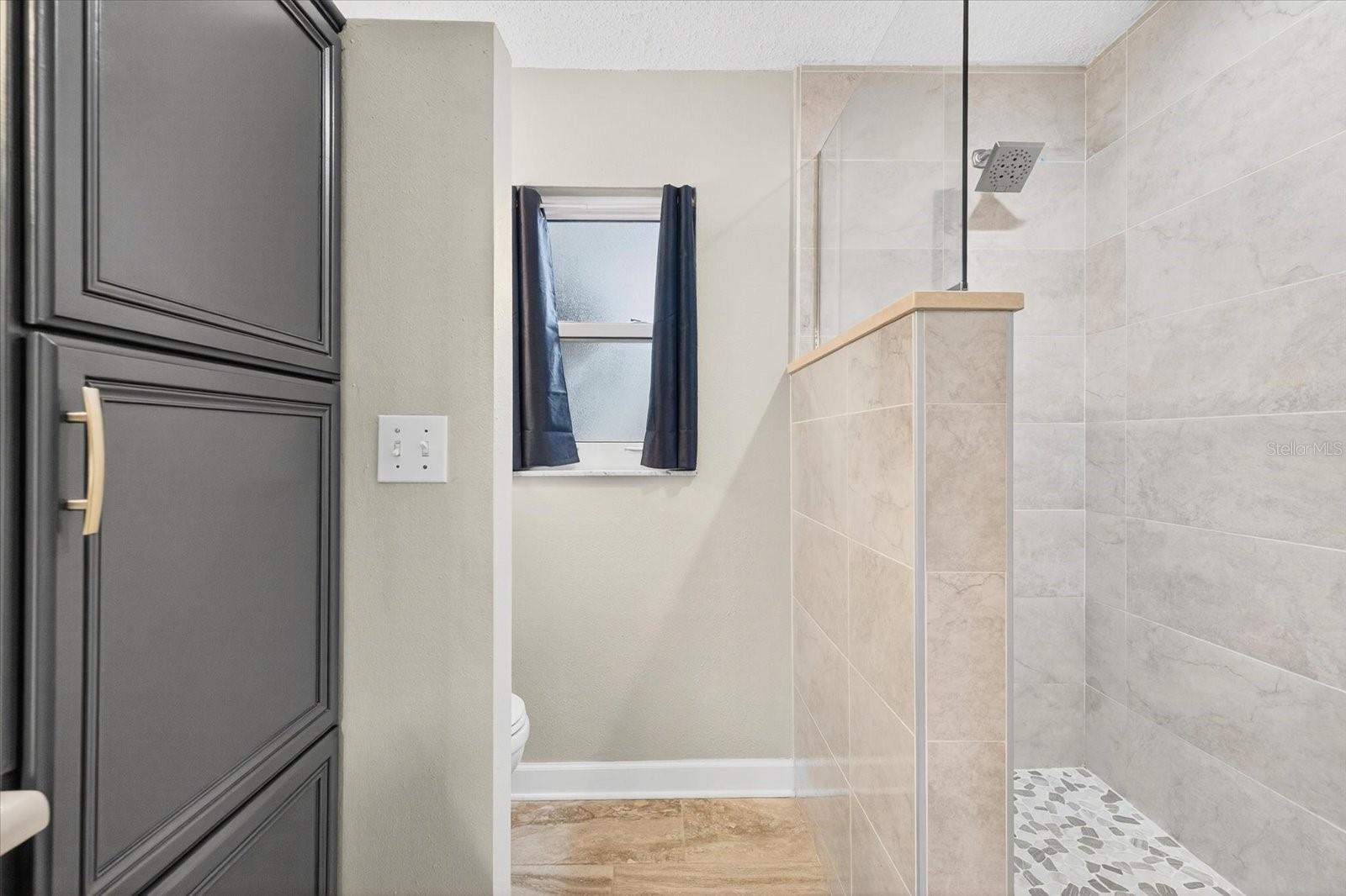 WESTLAKE VILLAGE - Residential