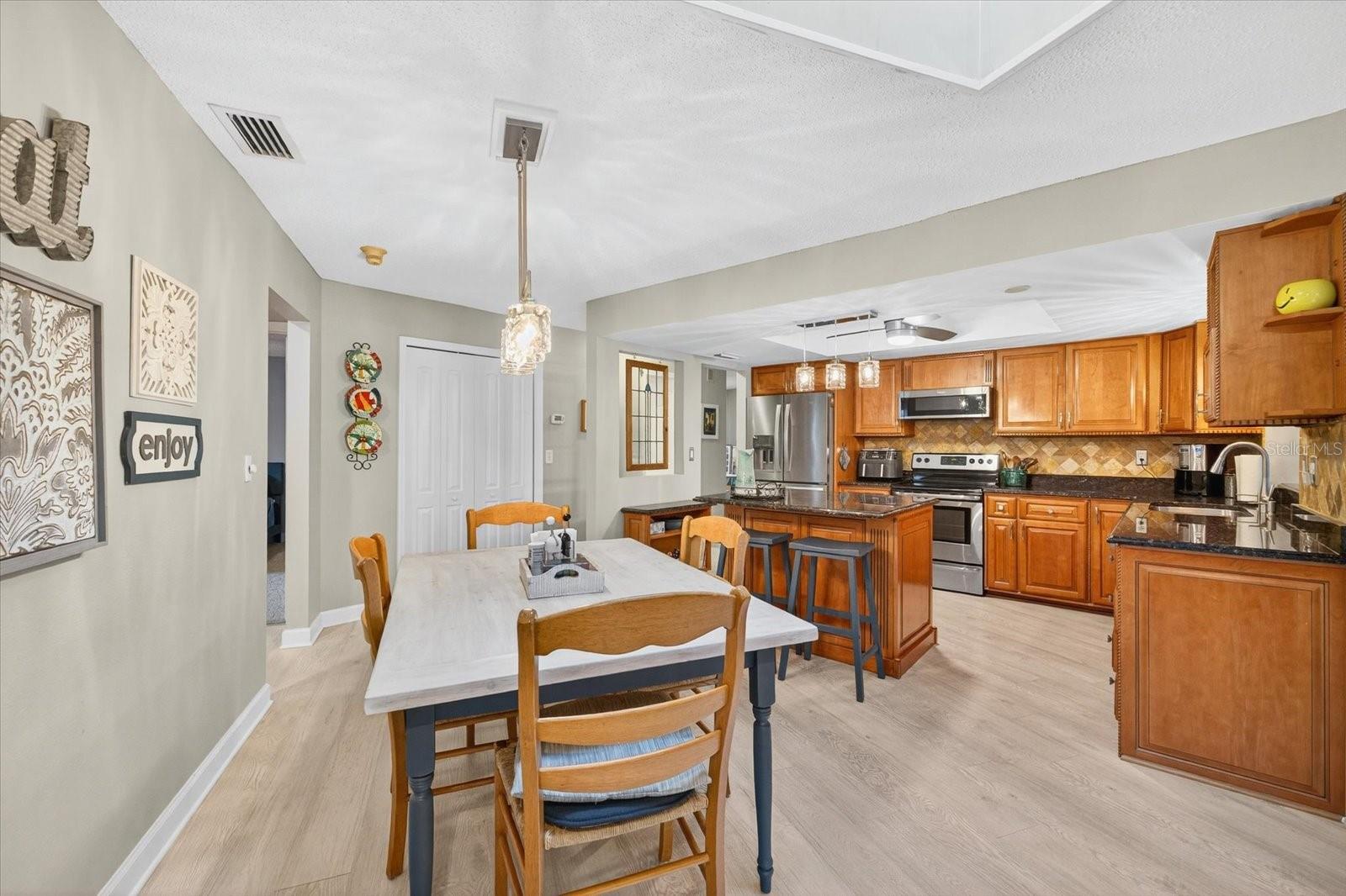 WESTLAKE VILLAGE - Residential