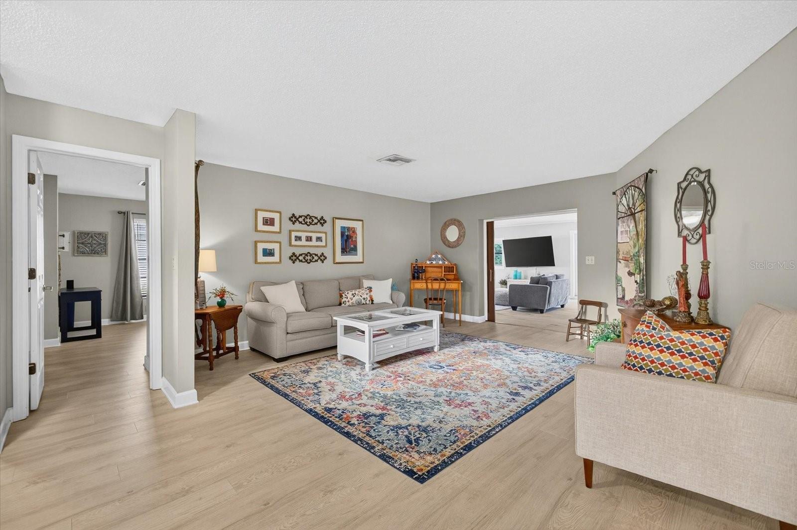 WESTLAKE VILLAGE - Residential