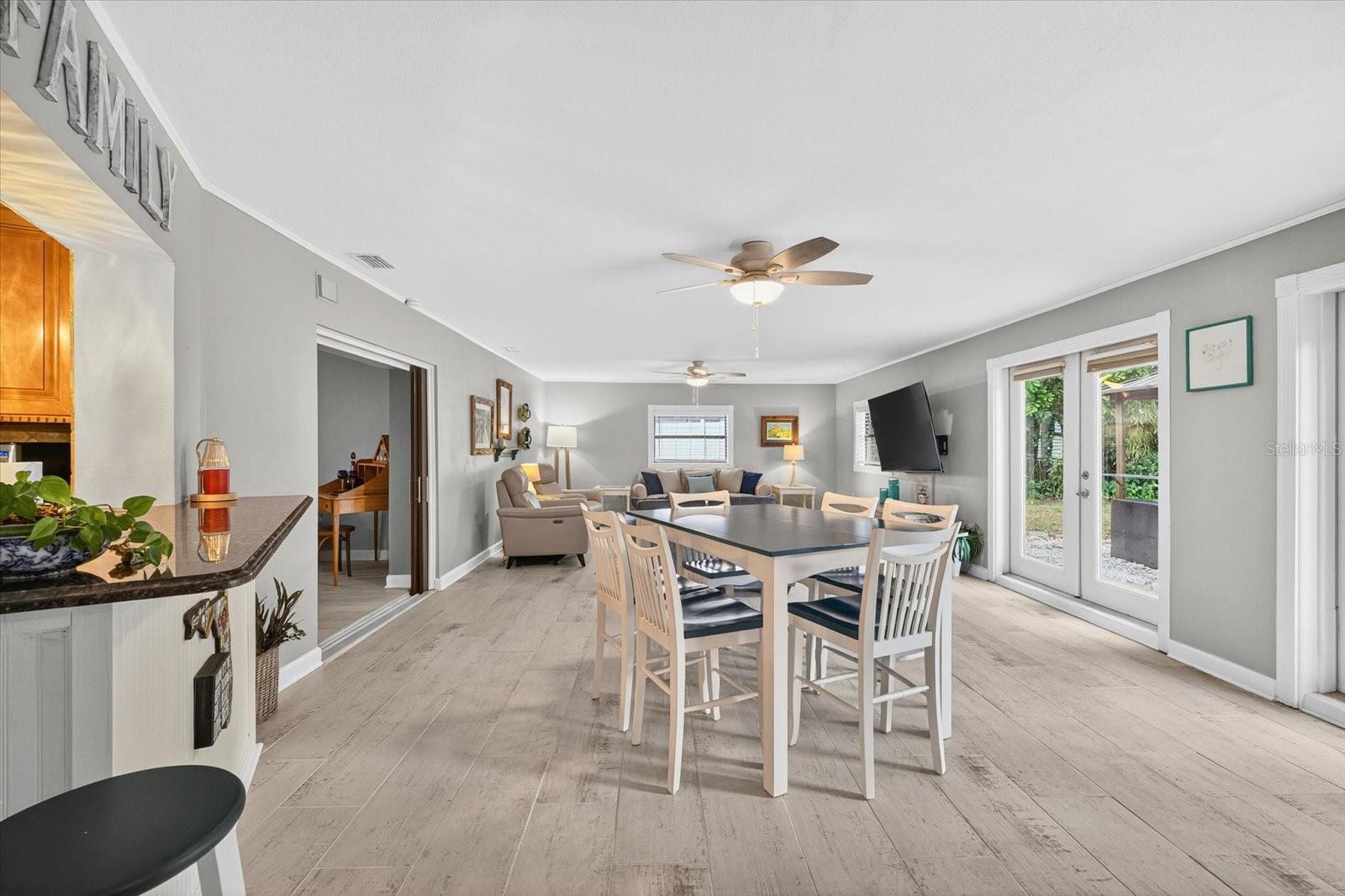 WESTLAKE VILLAGE - Residential