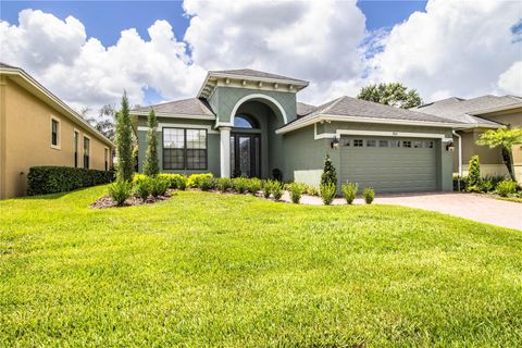 A home in LAKELAND