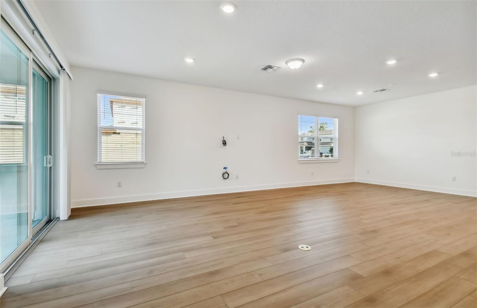 TWO RIVERS - Residential