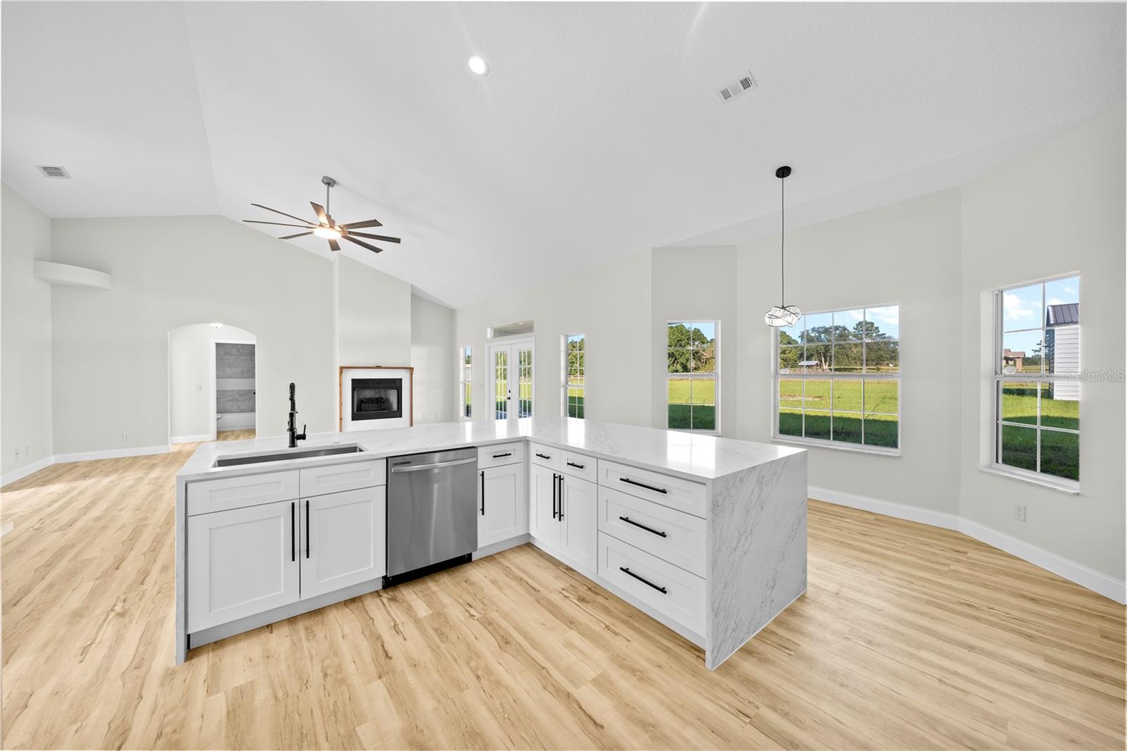 HILLS/HUNTSVILLE - Residential