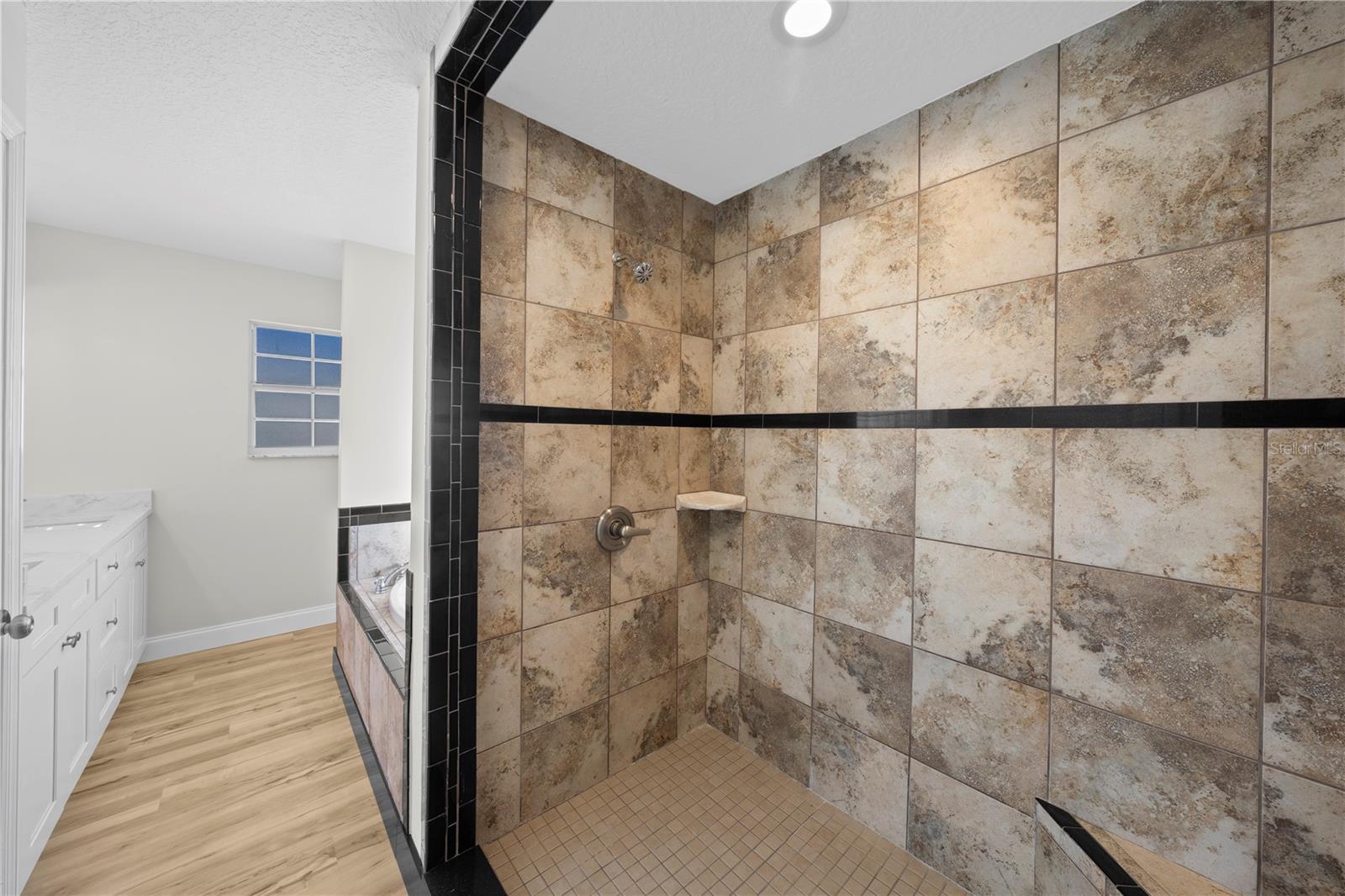 HILLS/HUNTSVILLE - Residential