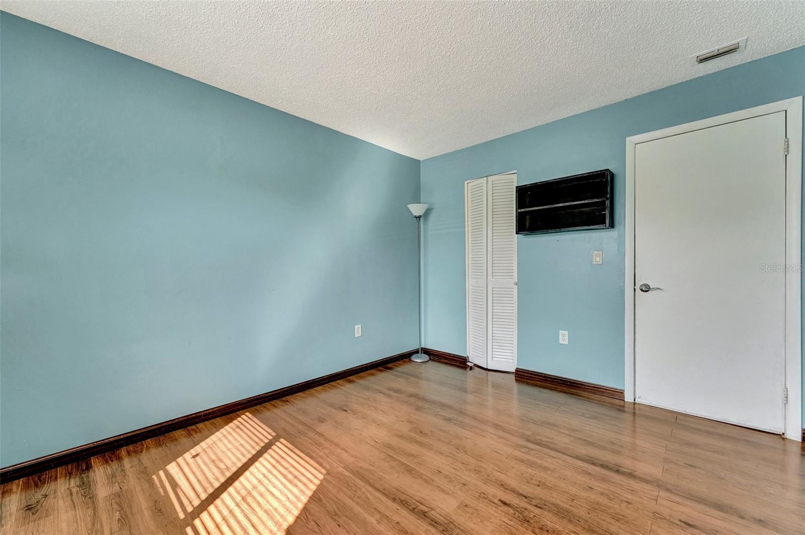 PORTOFINO AT LARGO CONDO - Residential Lease
