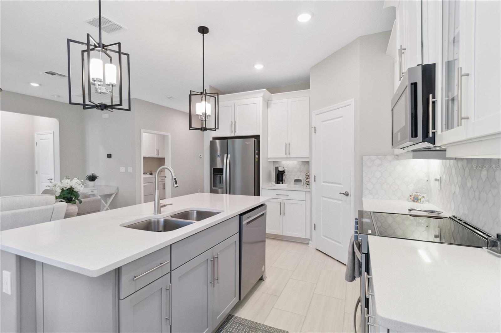 VENICE WOODLANDS PH 2B - Residential