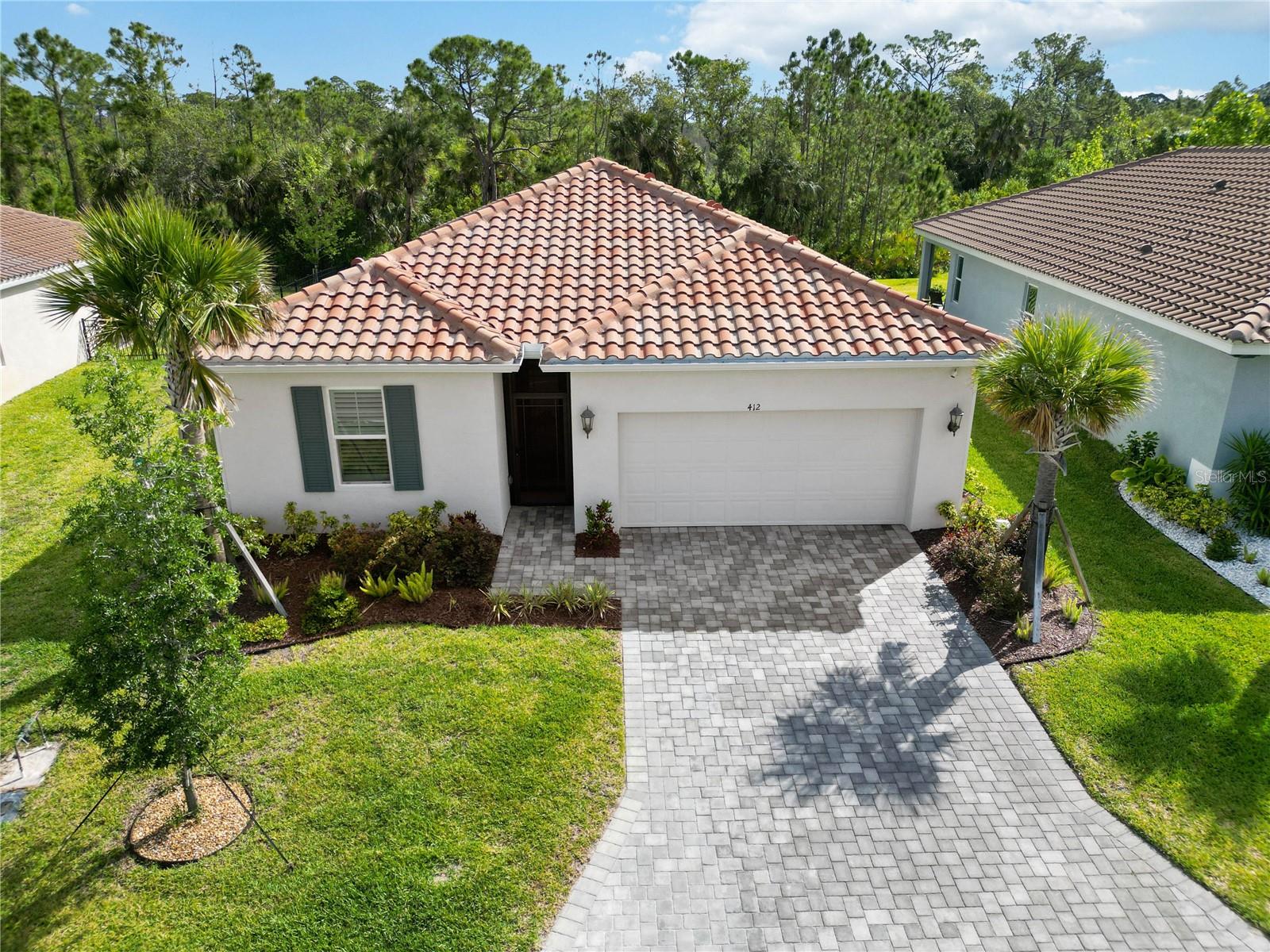 412 DAYLILY BOULEVARD