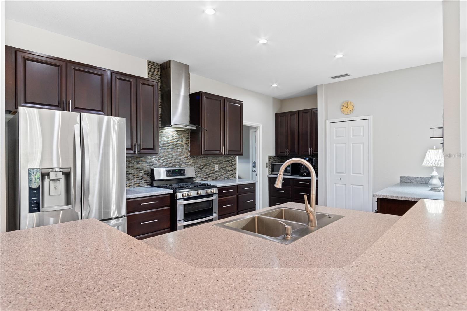 HAMILTON WEST PHASE ONE - Residential