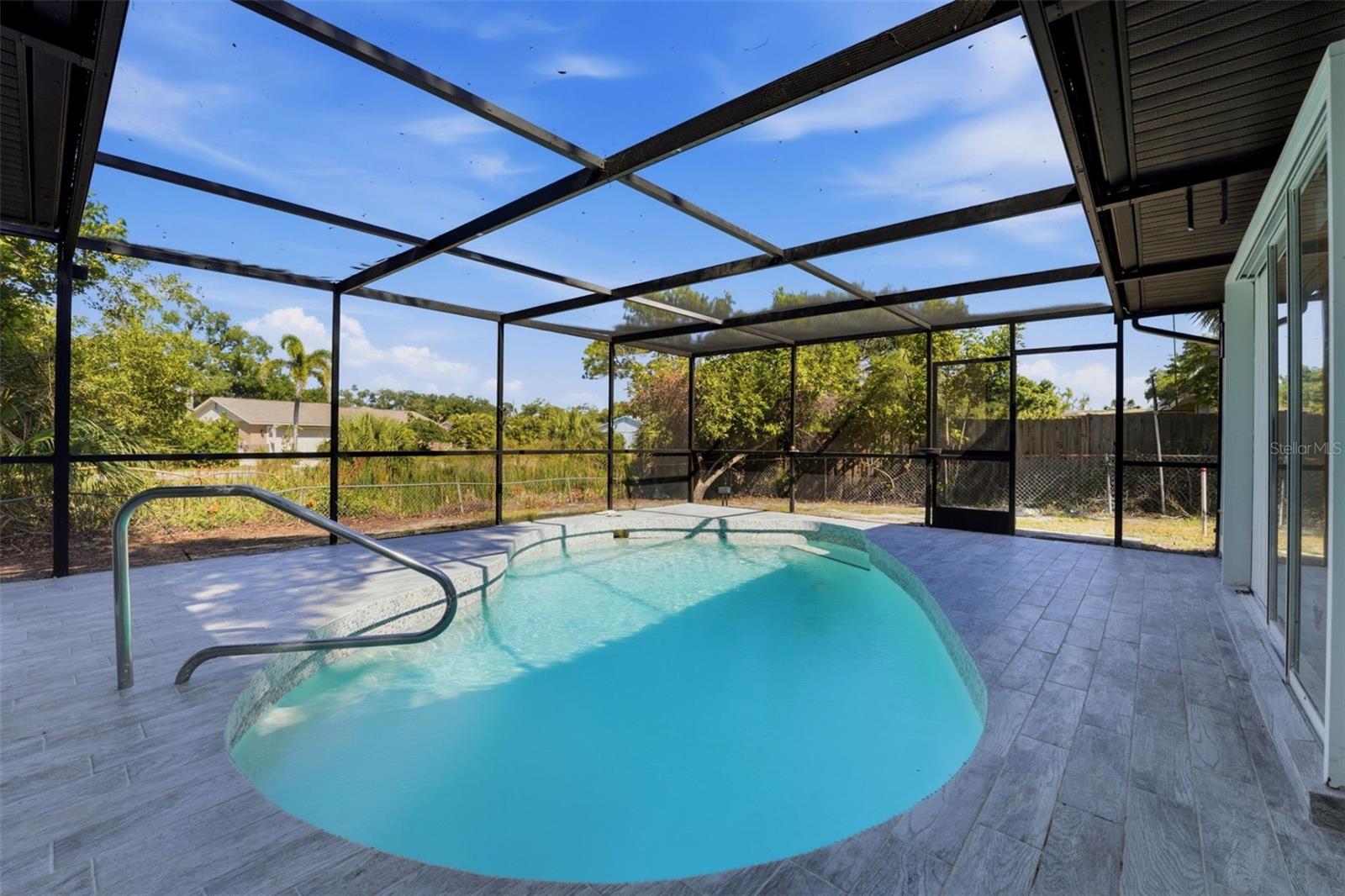 SOUTH VENICE - Residential