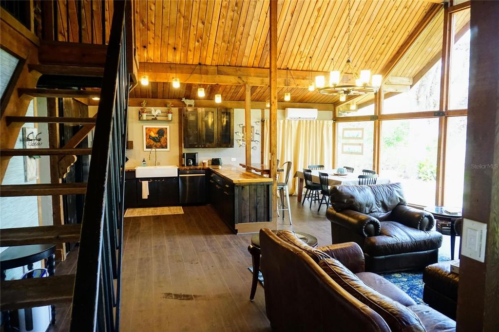 Photo of 6880 E Channel Drive, Hernando, FL 34442 (MLS # O6385421)