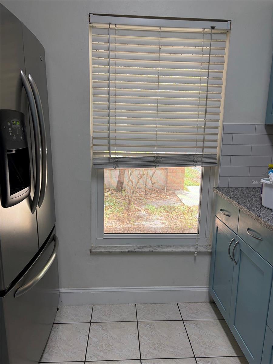 CANDLEWYCK VILLAGE - Residential Lease