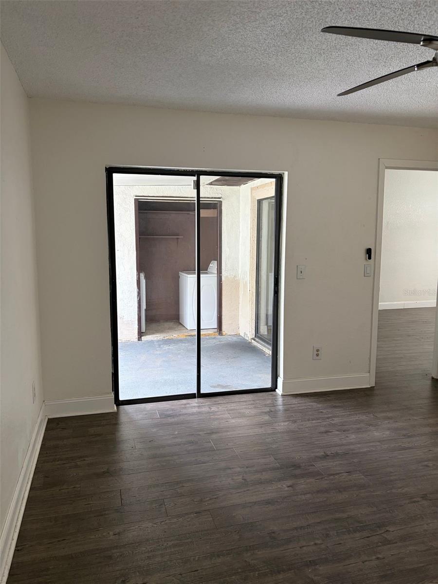 CANDLEWYCK VILLAGE - Residential Lease