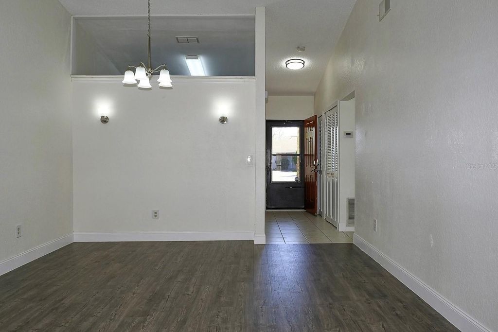 Photo of 1382 Hendren Drive, Orlando, FL 32807 (MLS # O6403996)