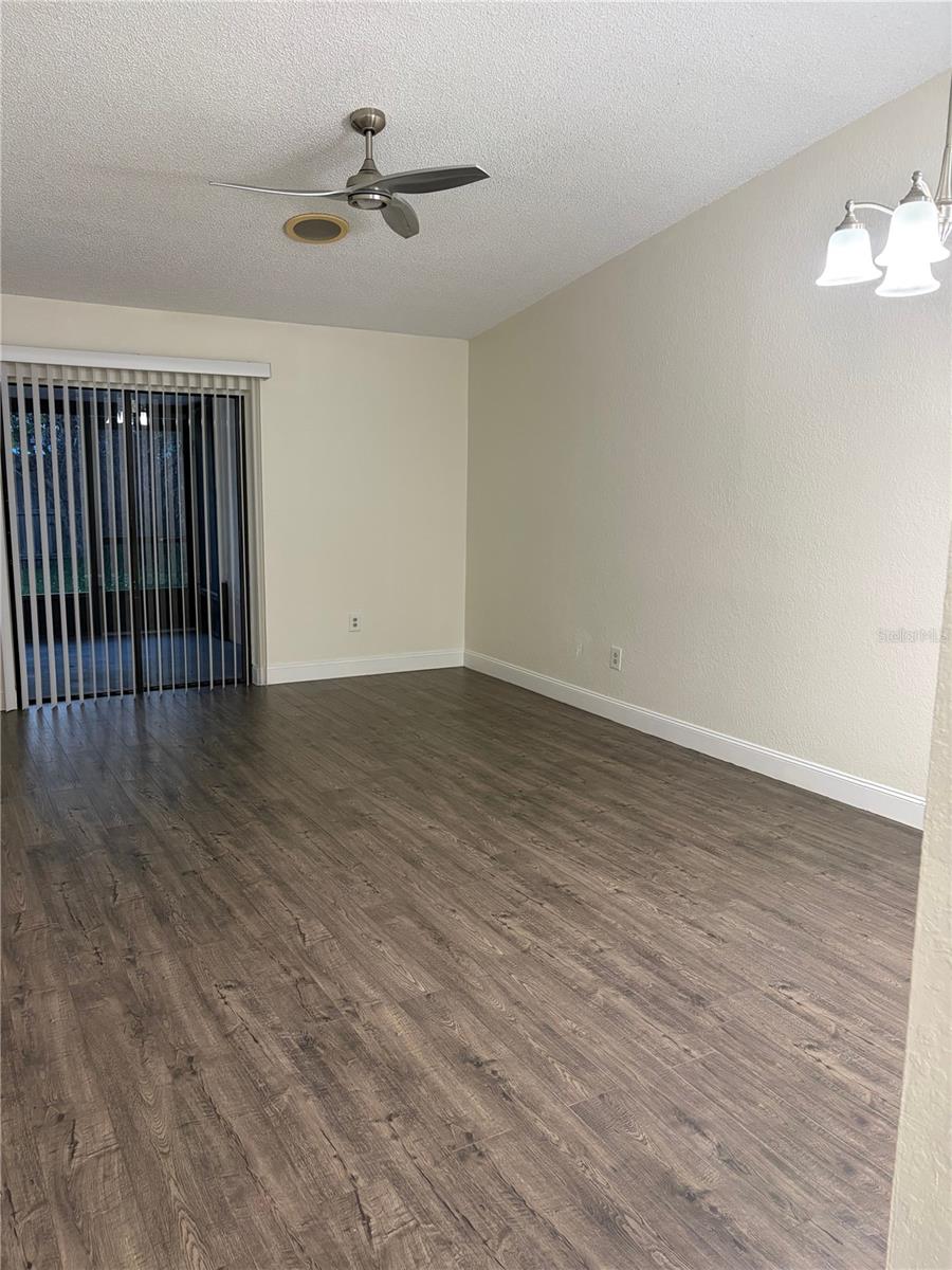 CANDLEWYCK VILLAGE - Residential Lease