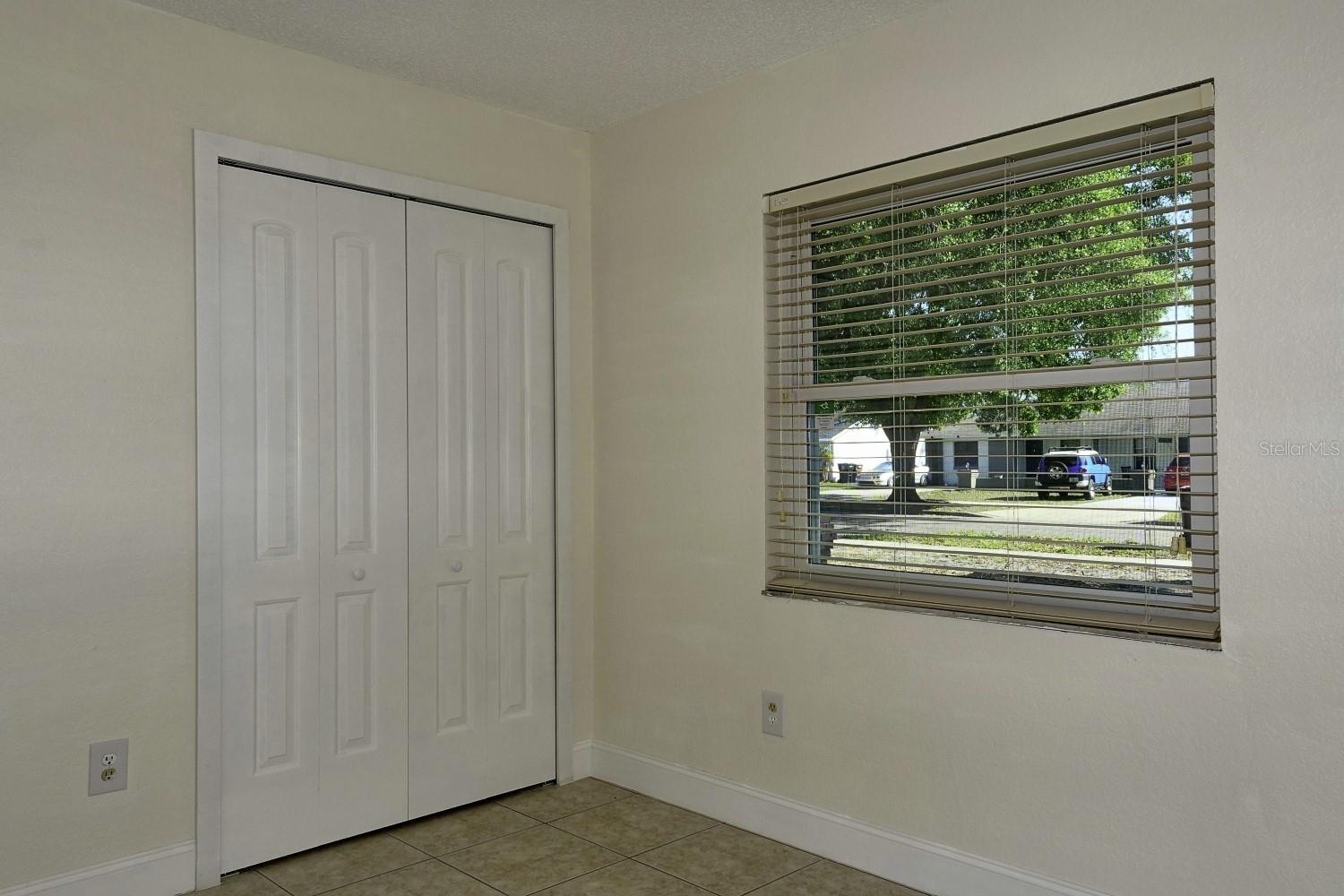 CANDLEWYCK VILLAGE - Residential Lease