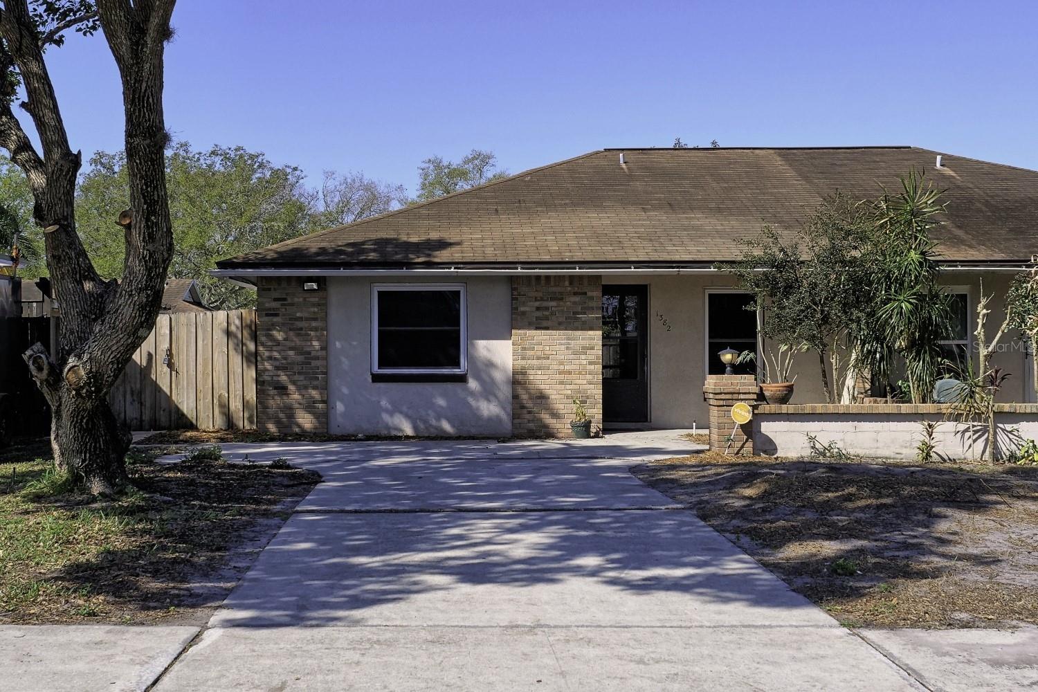 CANDLEWYCK VILLAGE - Residential Lease
