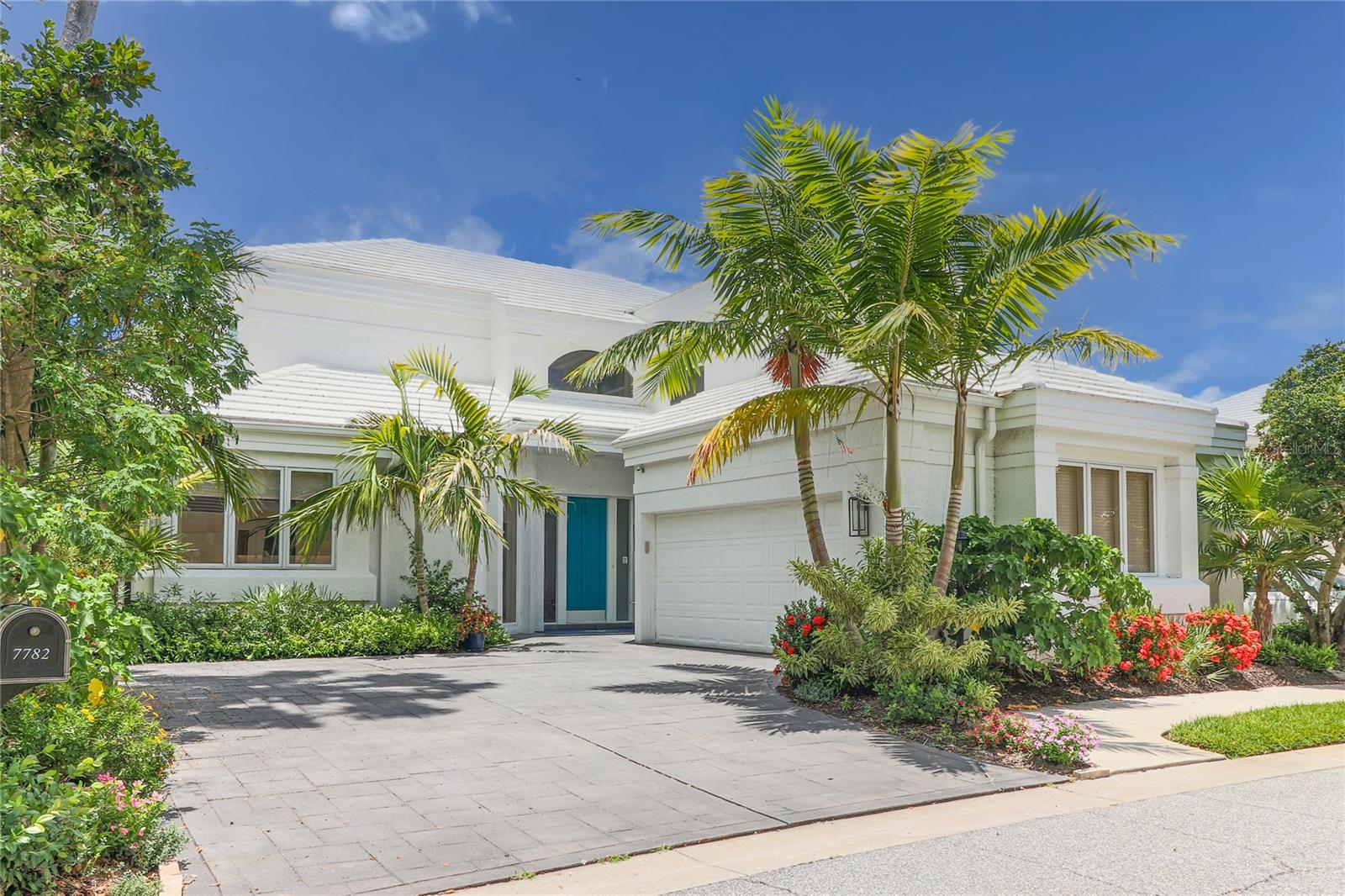 7782 CLUB LANE