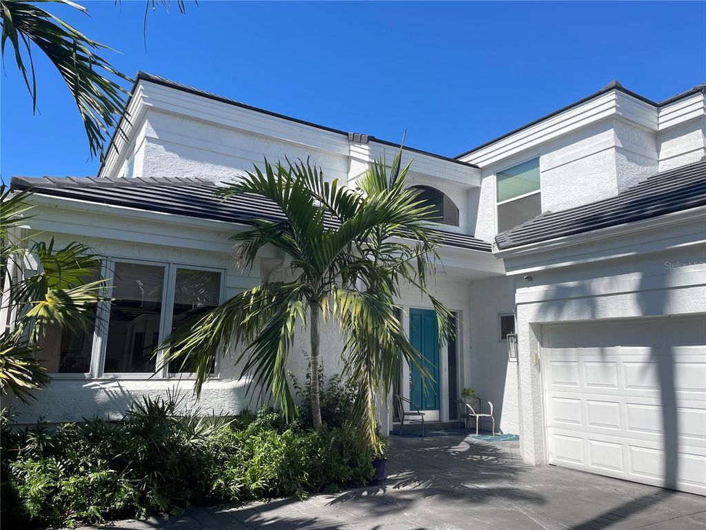 Photo of 7782 Club Lane, Sarasota, FL 34238 (MLS # A4645399)