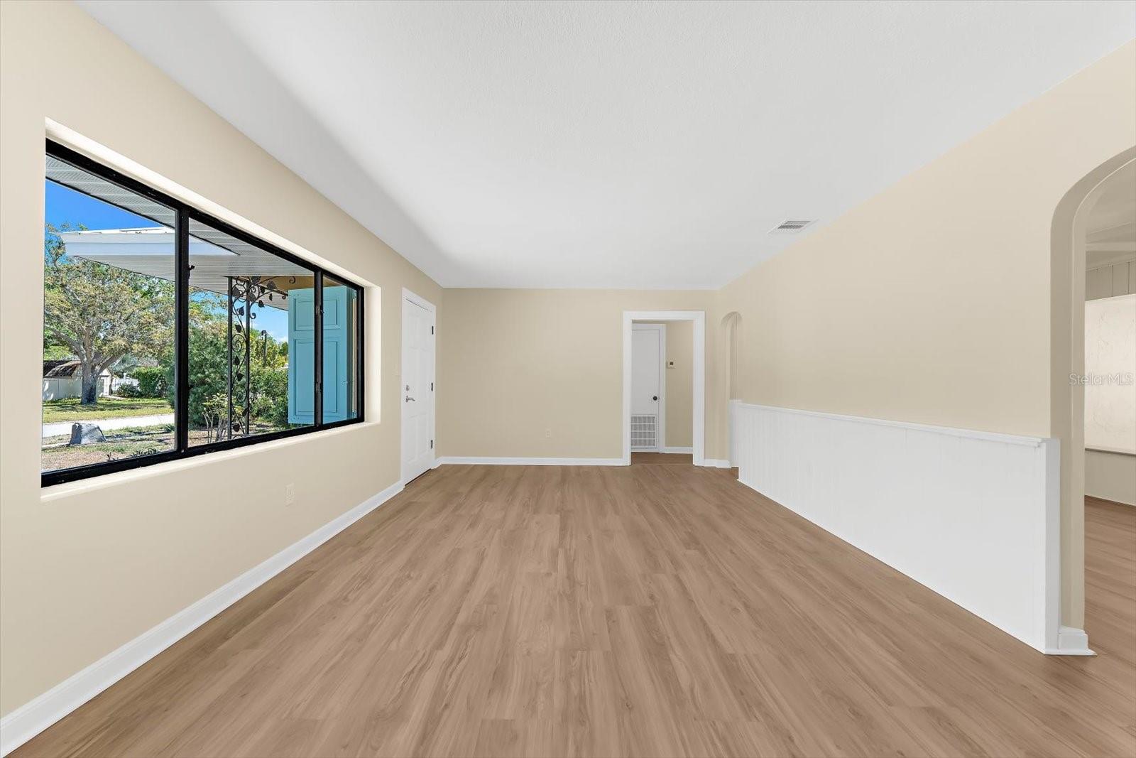 PALMA SOLA PARK - Residential