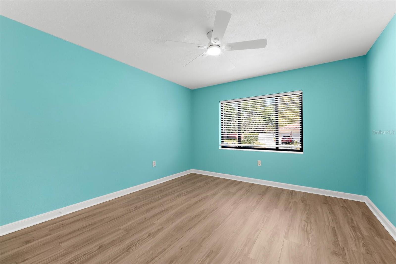 PALMA SOLA PARK - Residential