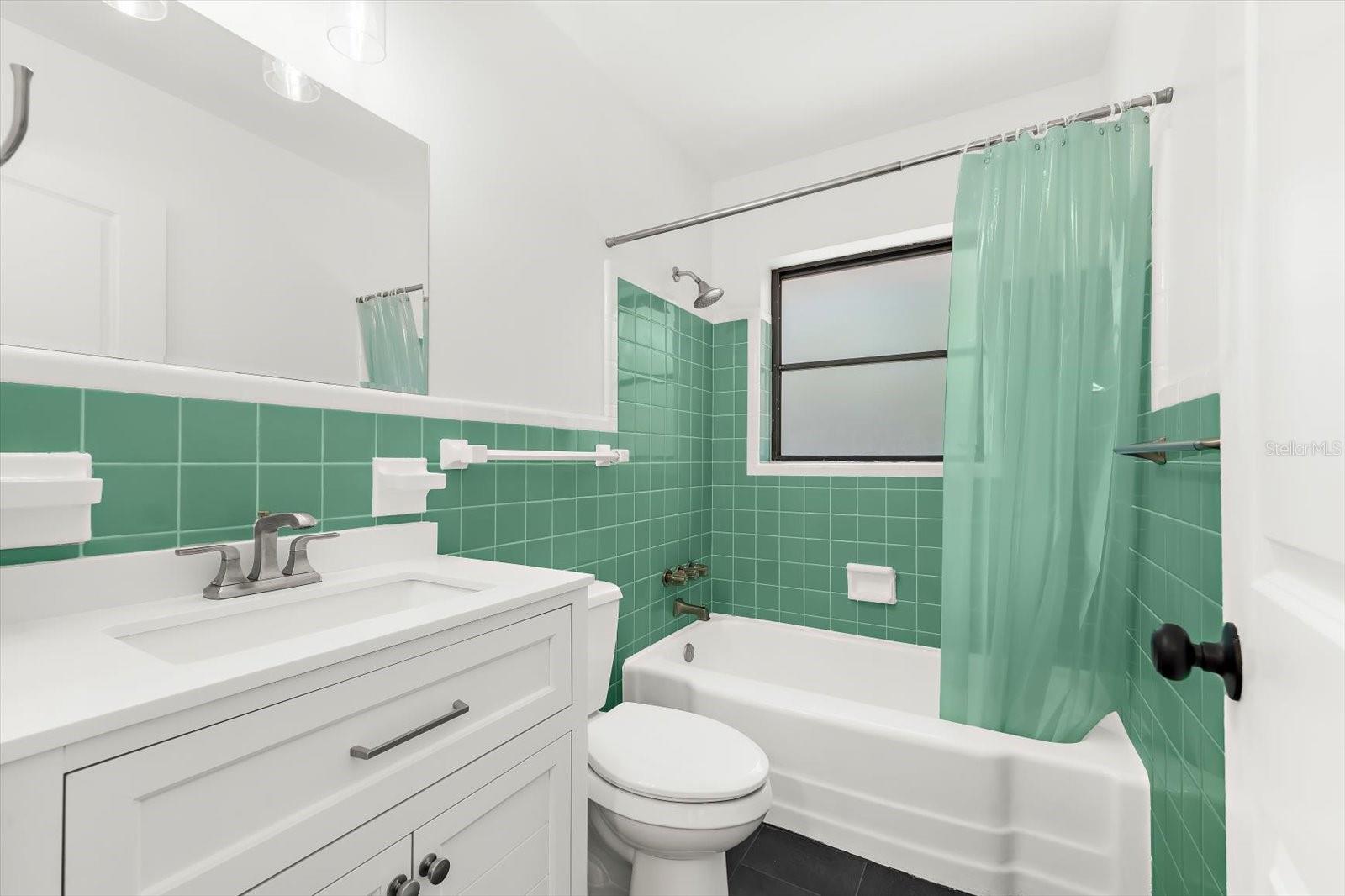 PALMA SOLA PARK - Residential