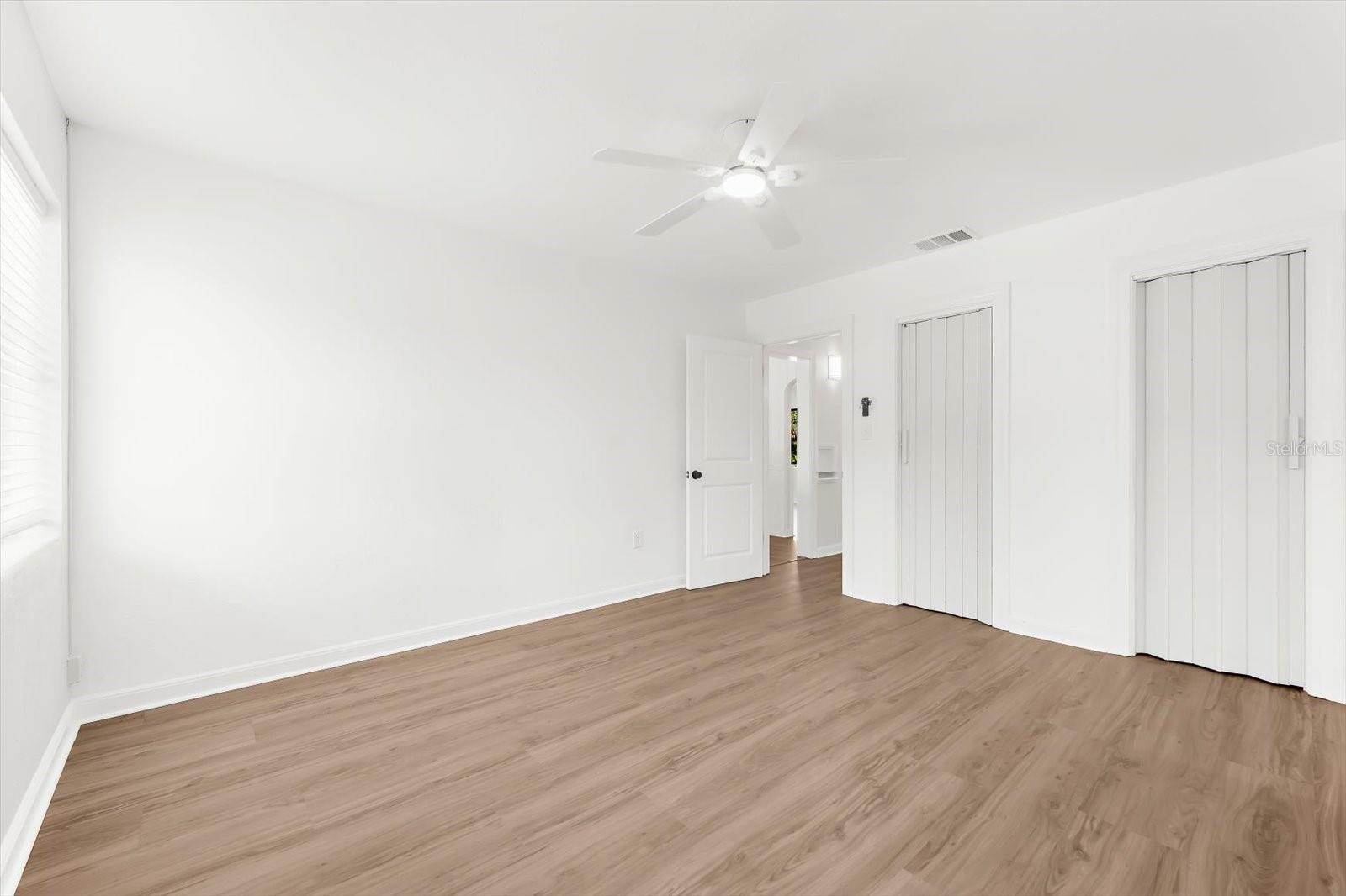 PALMA SOLA PARK - Residential