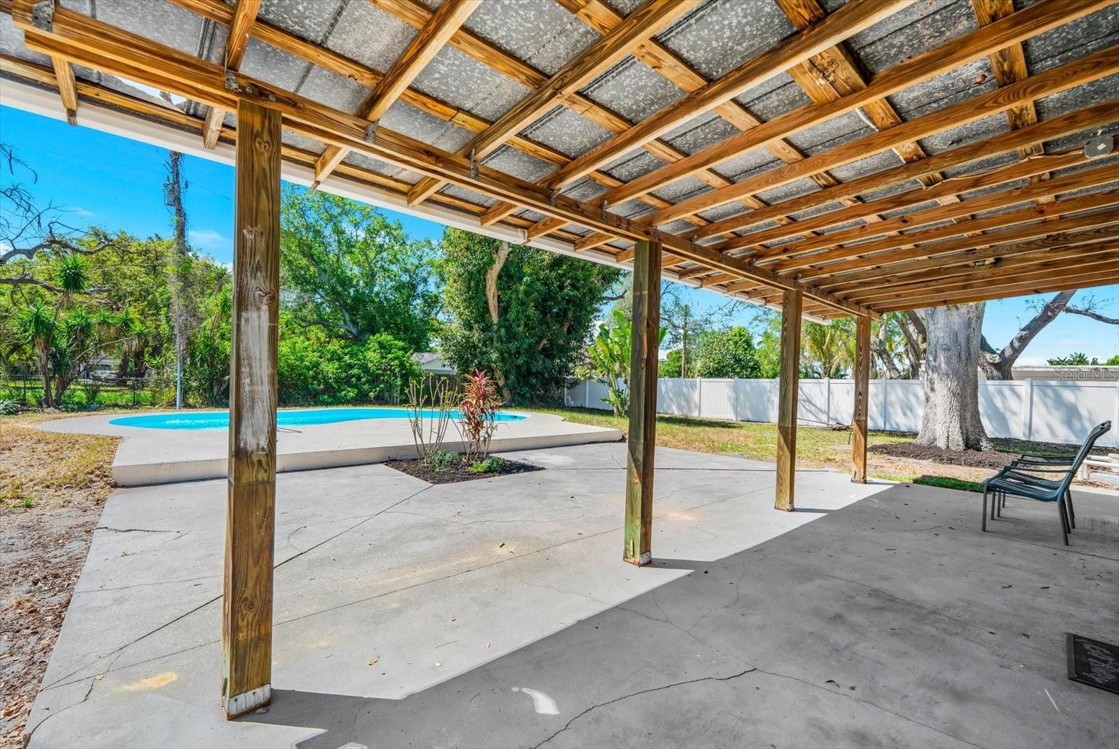 PALMA SOLA PARK - Residential