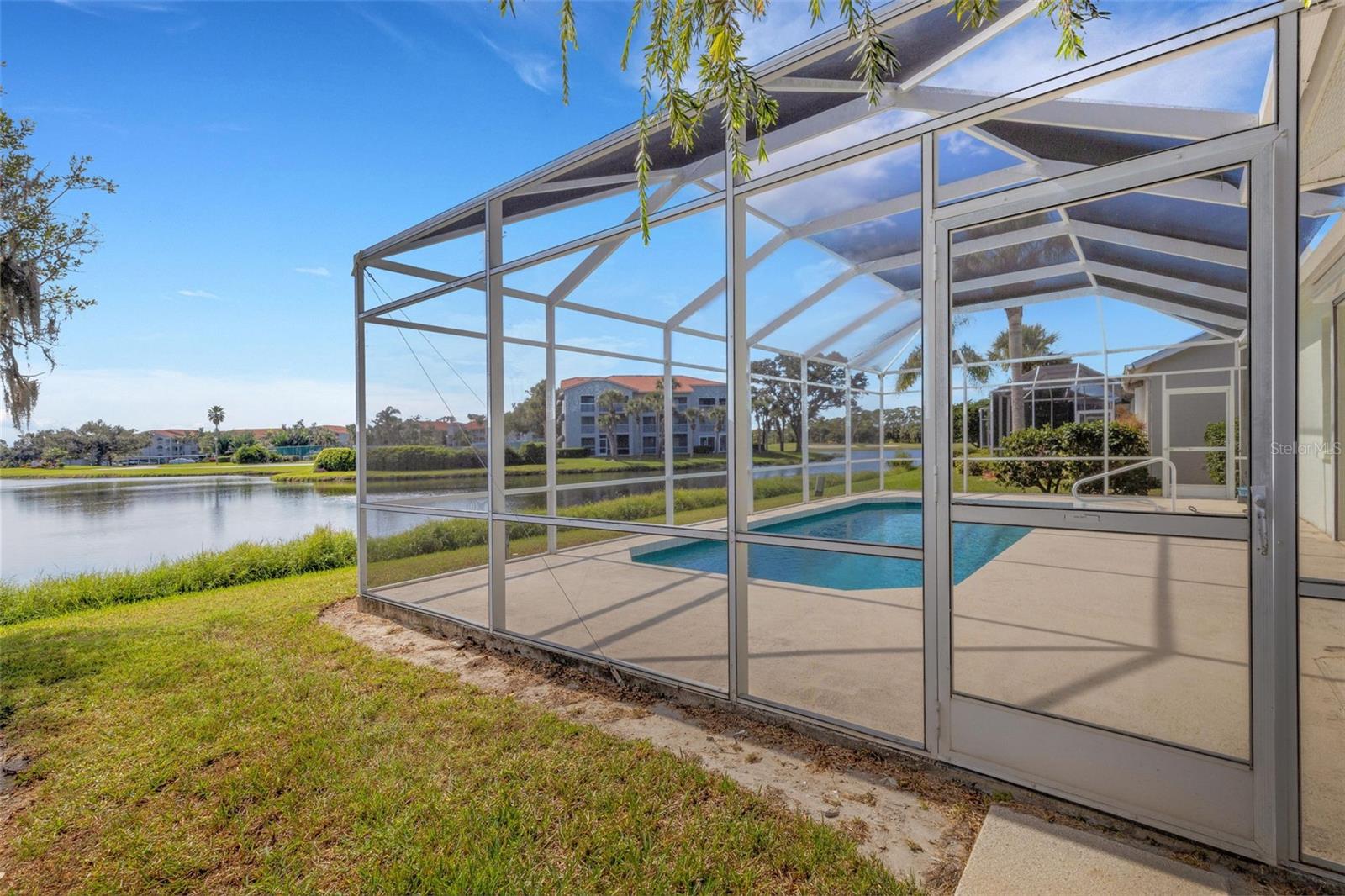 STONEYBROOK GOLF & COUNTRY CLUB - Residential