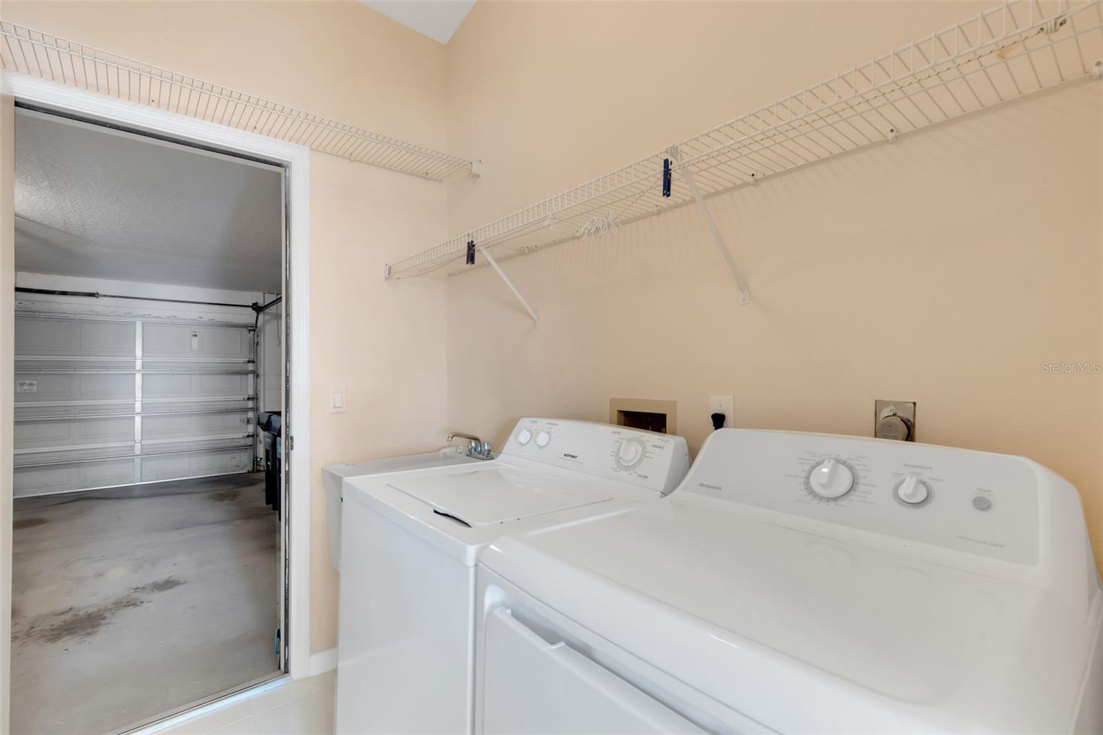 STONEYBROOK GOLF & COUNTRY CLUB - Residential