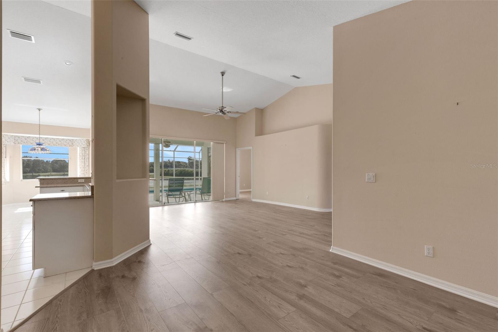 STONEYBROOK GOLF & COUNTRY CLUB - Residential