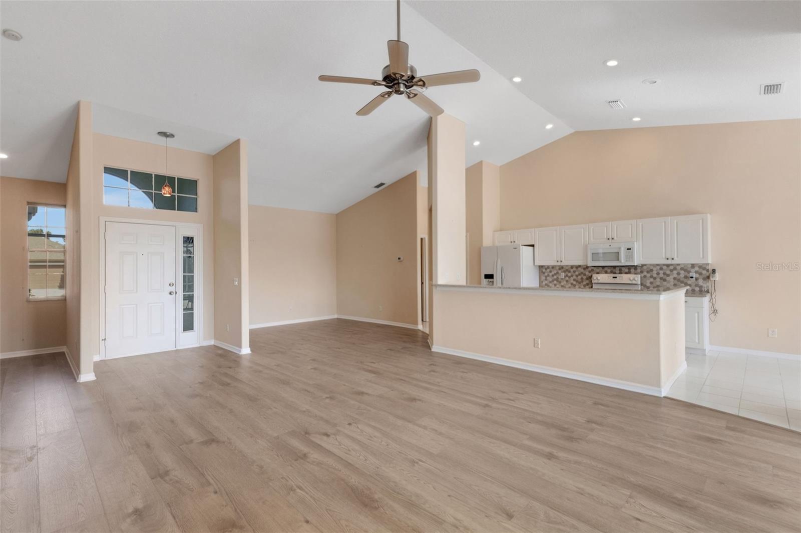 STONEYBROOK GOLF & COUNTRY CLUB - Residential