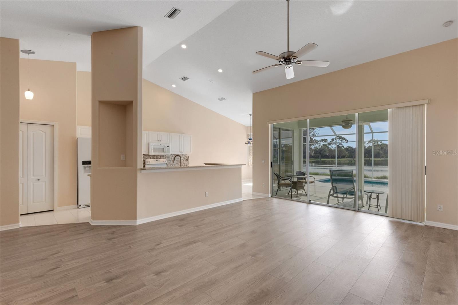 STONEYBROOK GOLF & COUNTRY CLUB - Residential