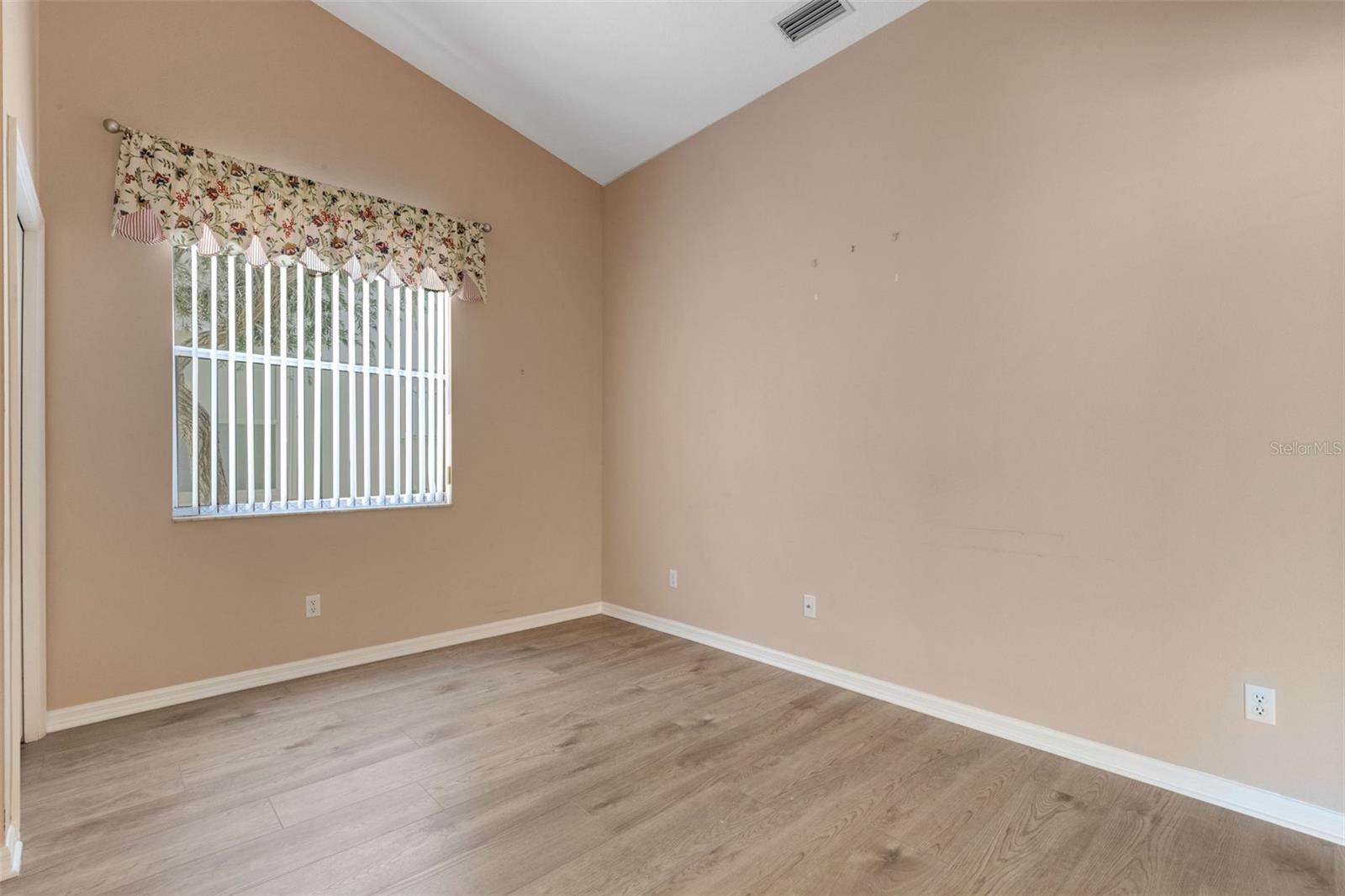 STONEYBROOK GOLF & COUNTRY CLUB - Residential