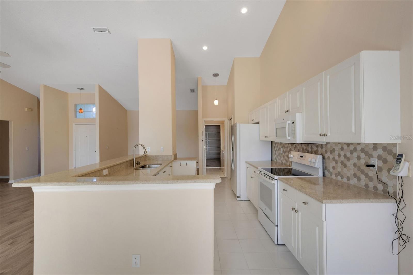 STONEYBROOK GOLF & COUNTRY CLUB - Residential