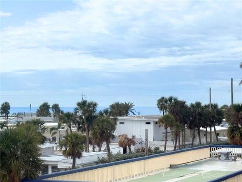 A home in LONGBOAT KEY