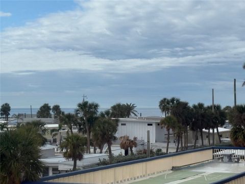 A home in LONGBOAT KEY