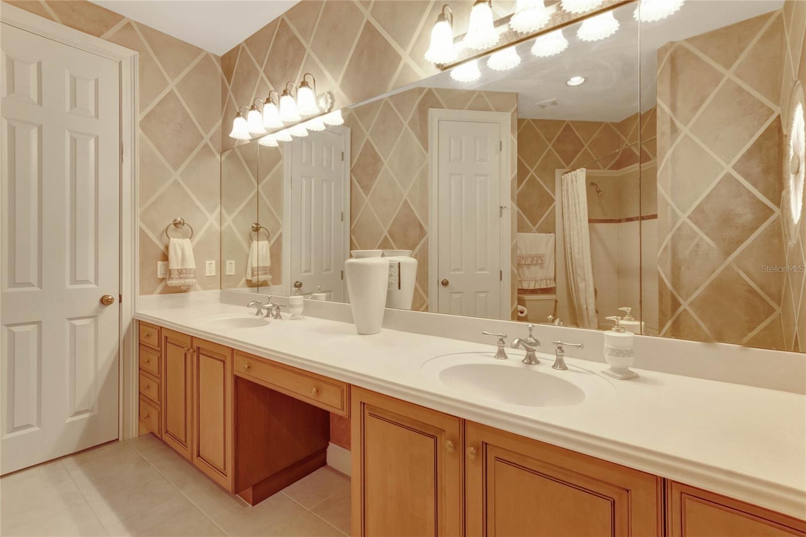 ESTATES AT PHILLIPS LANDING - Residential