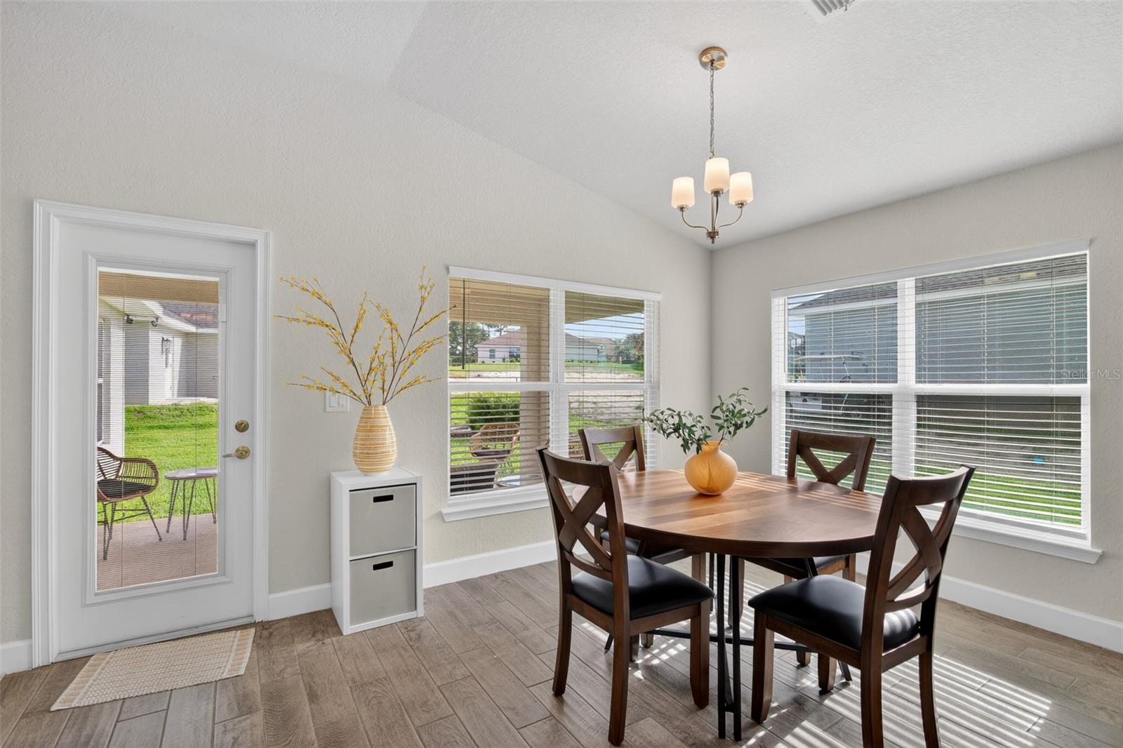 JULIETTE FALLS - Residential