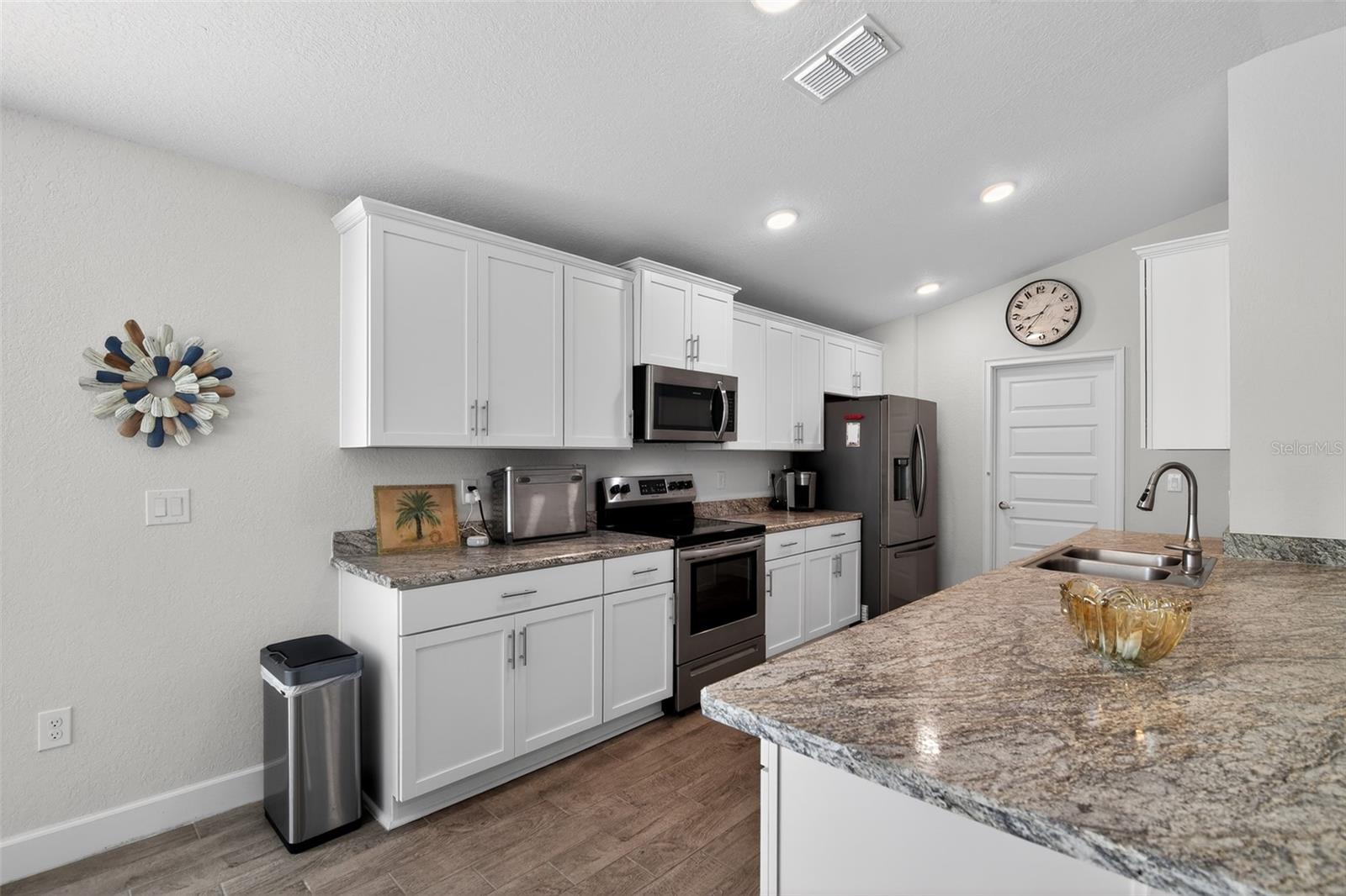 JULIETTE FALLS - Residential