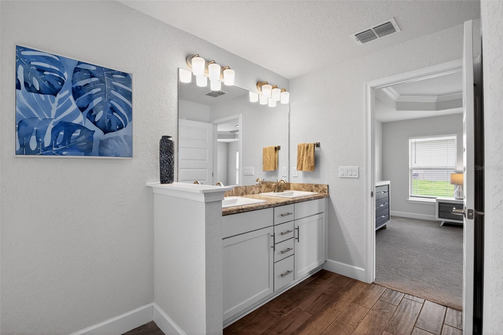 JULIETTE FALLS - Residential