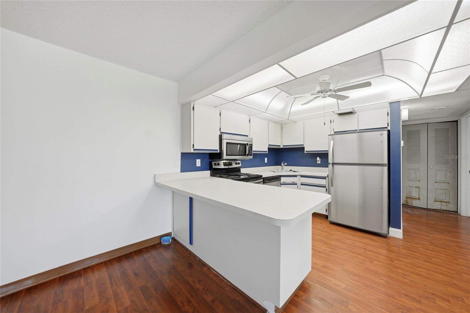 REGENCY HOUSE - Residential