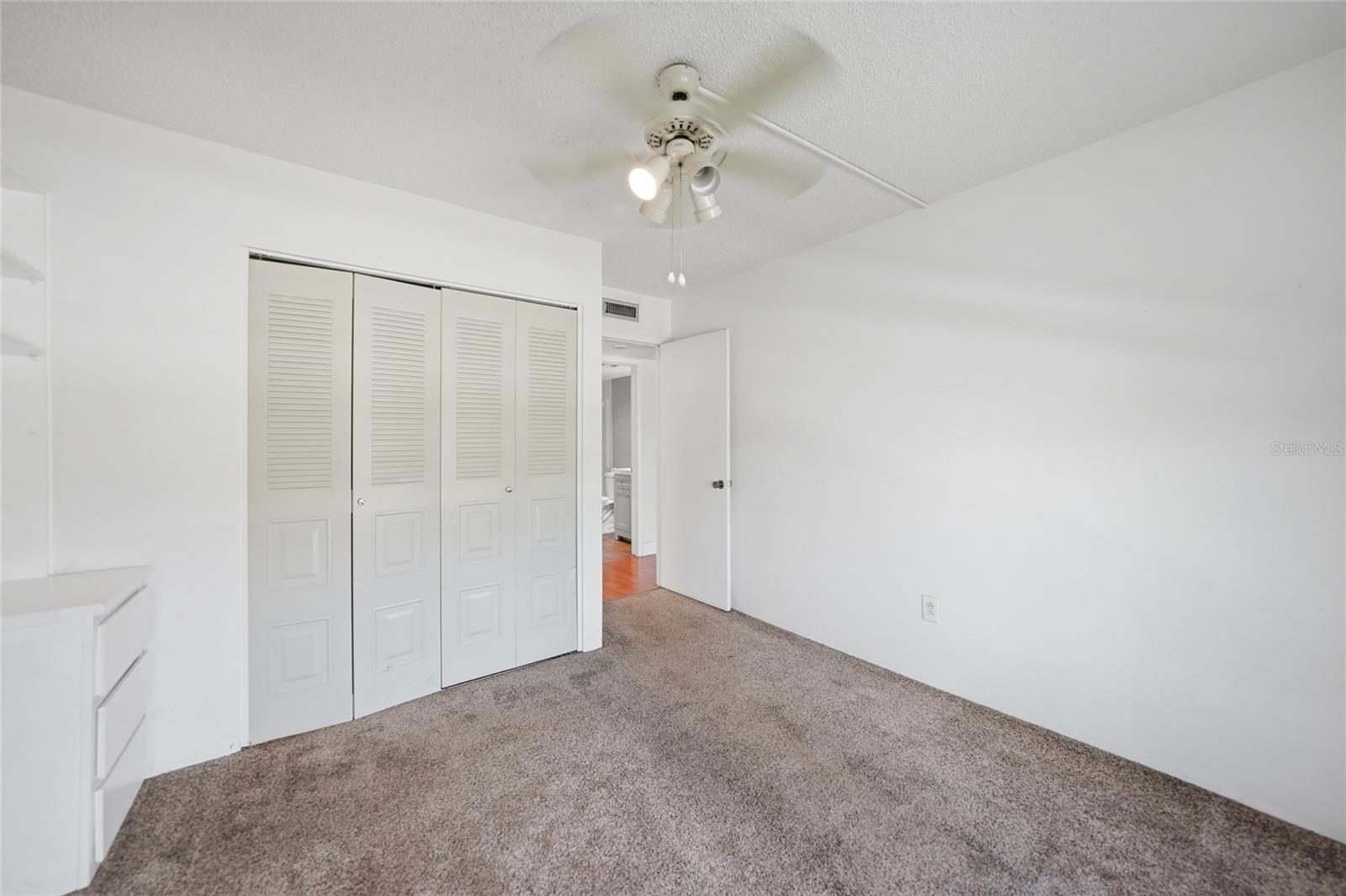 REGENCY HOUSE - Residential