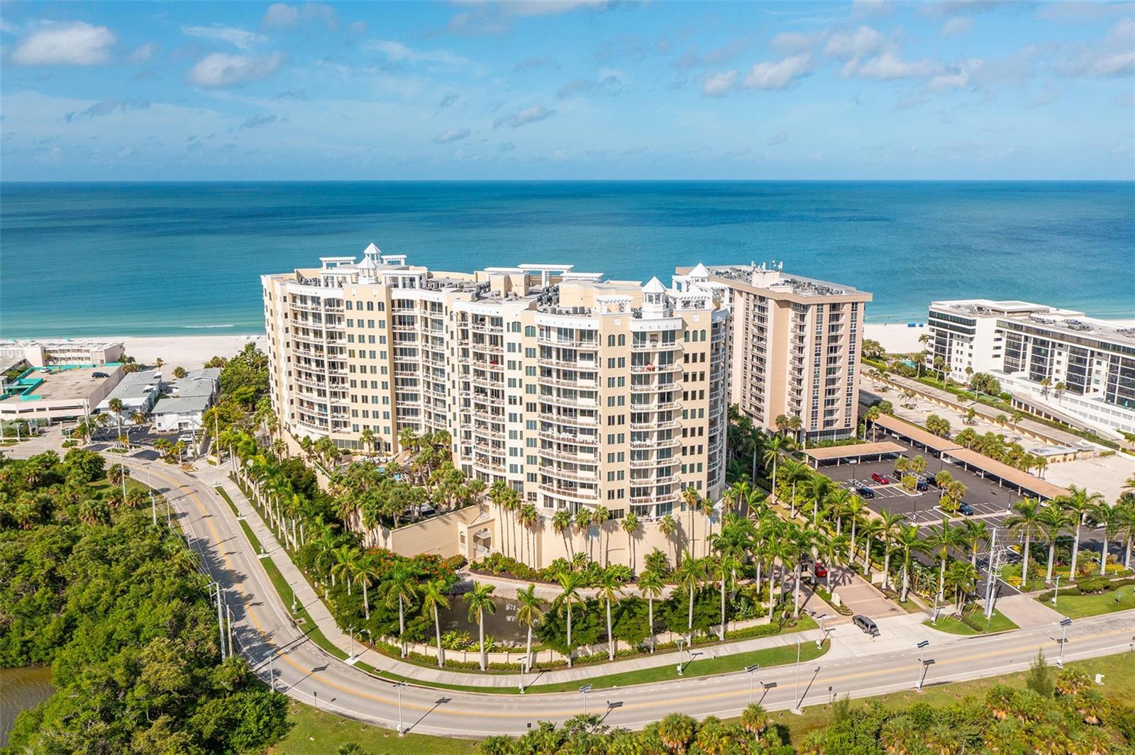 THE BEACH RESIDENCES - Residential