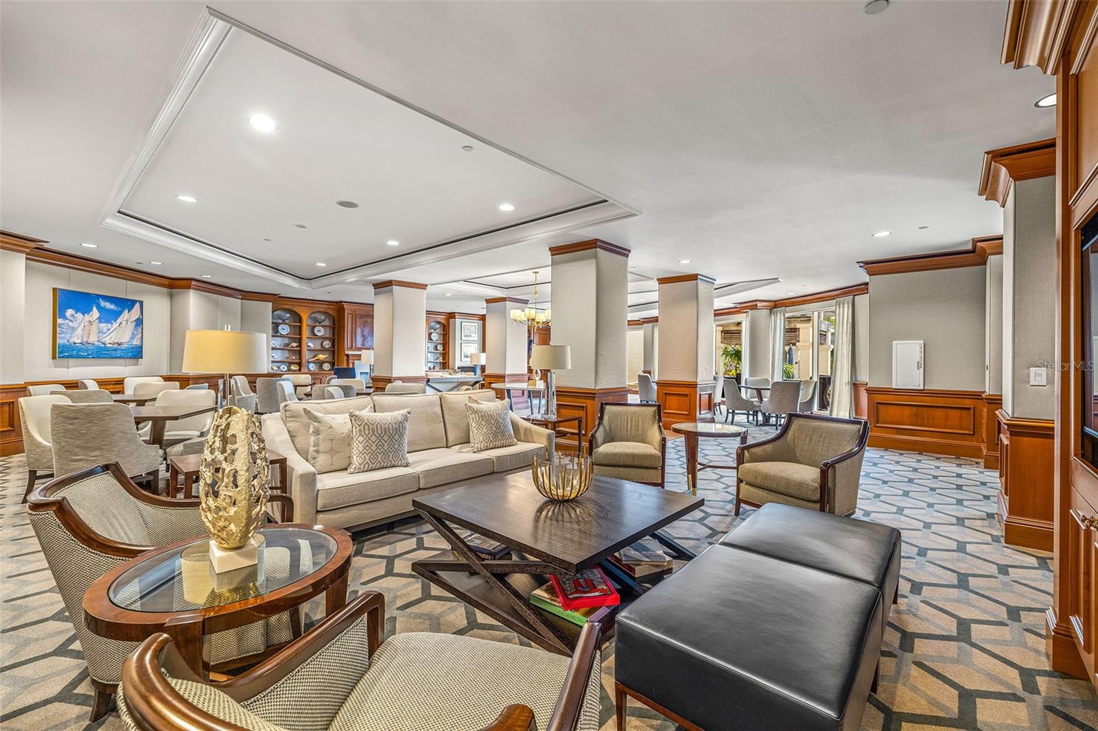 THE BEACH RESIDENCES - Residential