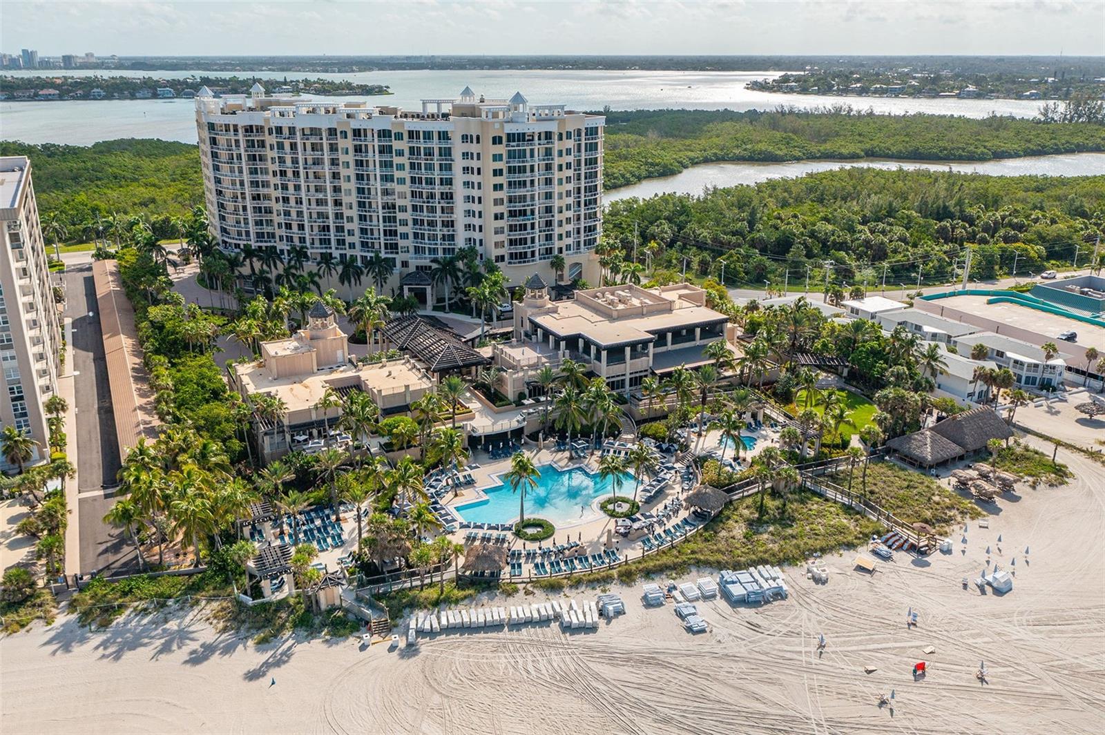 THE BEACH RESIDENCES - Residential