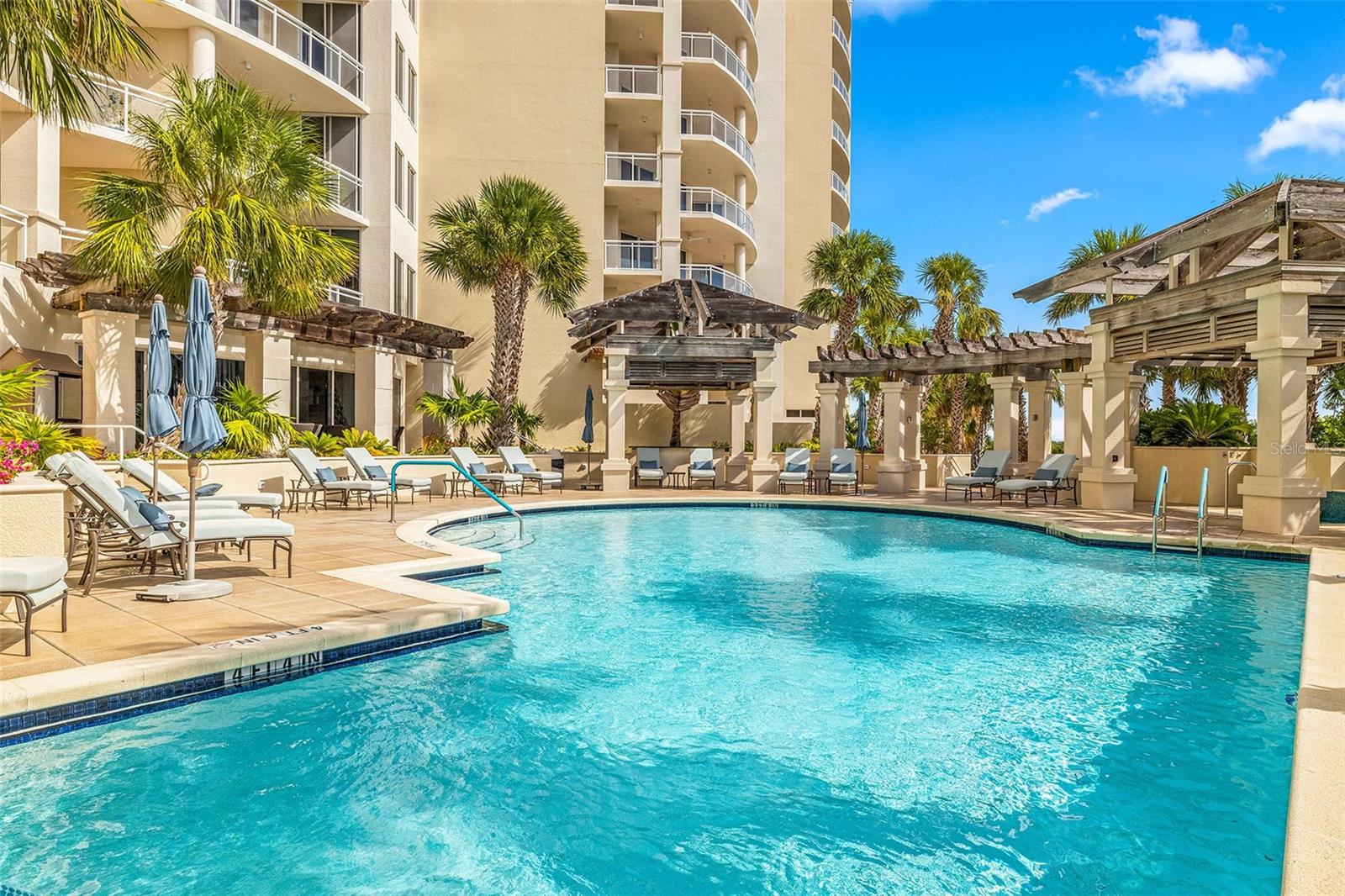 THE BEACH RESIDENCES - Residential