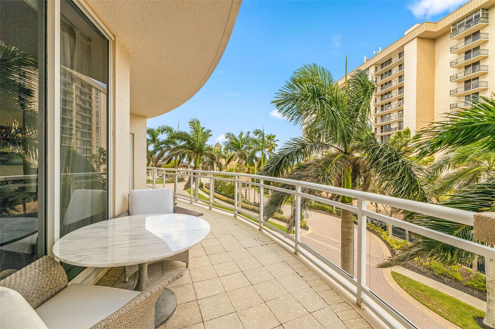 THE BEACH RESIDENCES - Residential