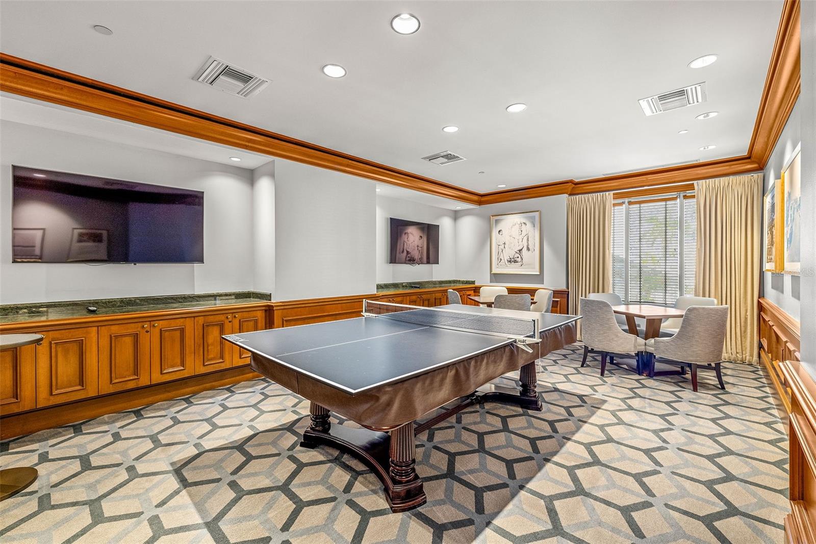 THE BEACH RESIDENCES - Residential