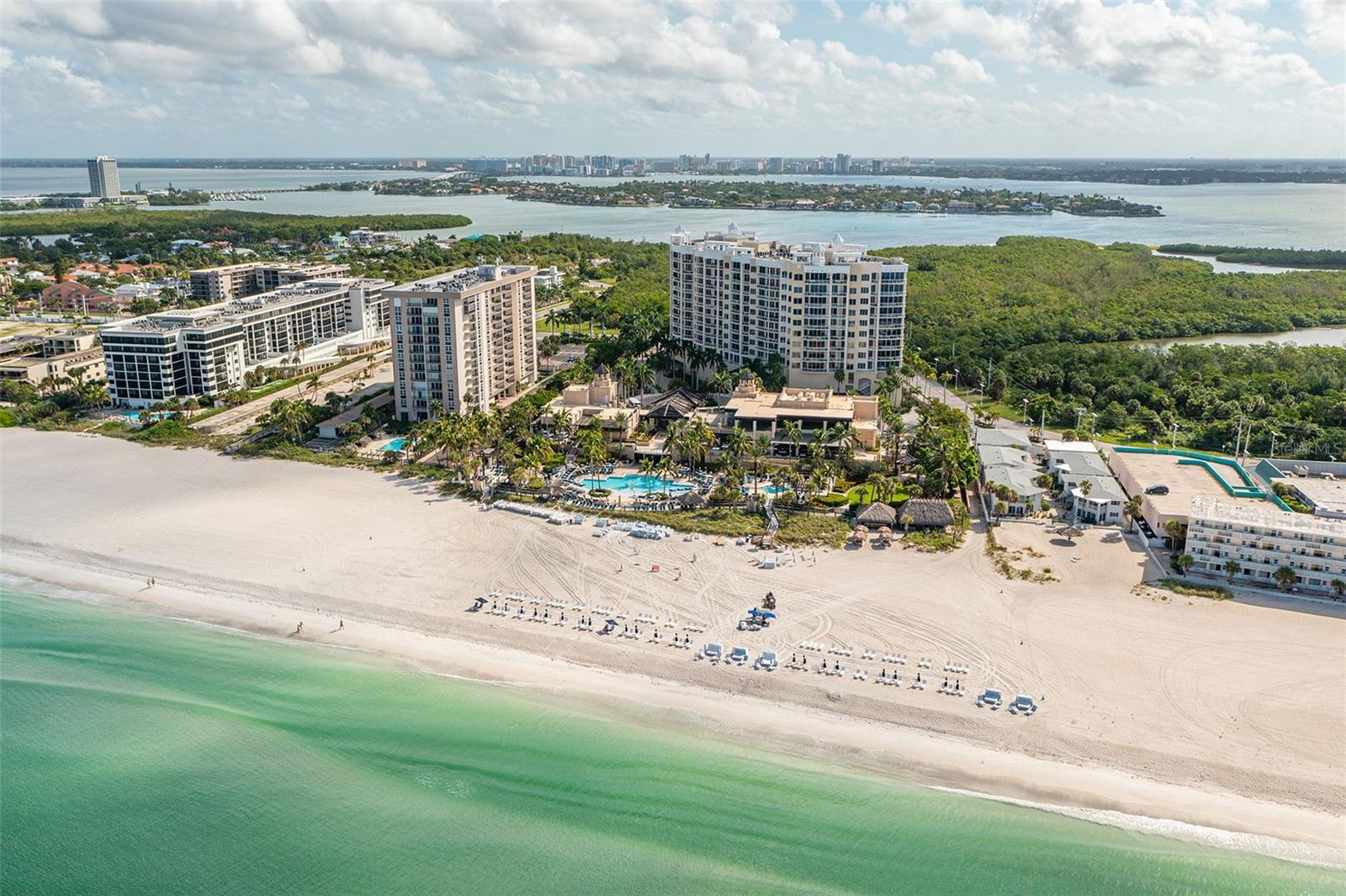 THE BEACH RESIDENCES - Residential